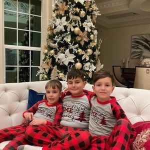 Meet your Posher, Elvis danjela